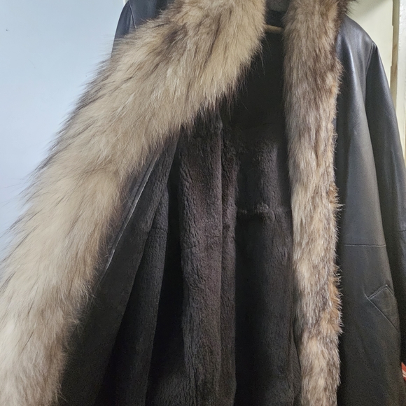 Macy's Black Leather Jacket with Brown Faux Fur - Picture 1 of 4